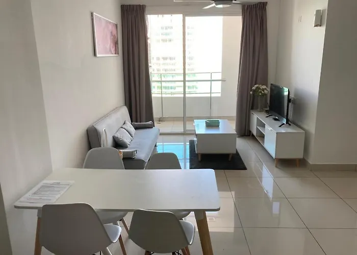 Mansion One Georgetown 2Br Seaview 7 Pax