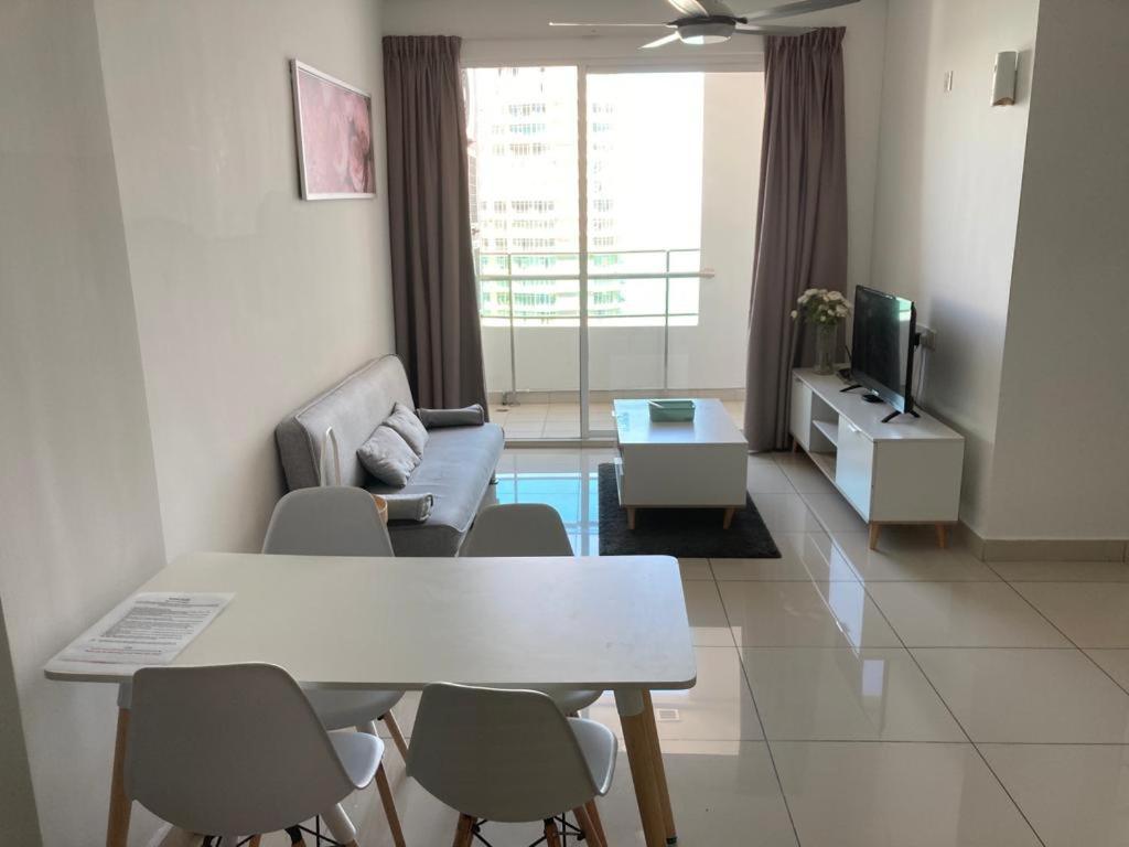 Mansion One 2br Seaview 7 Pax